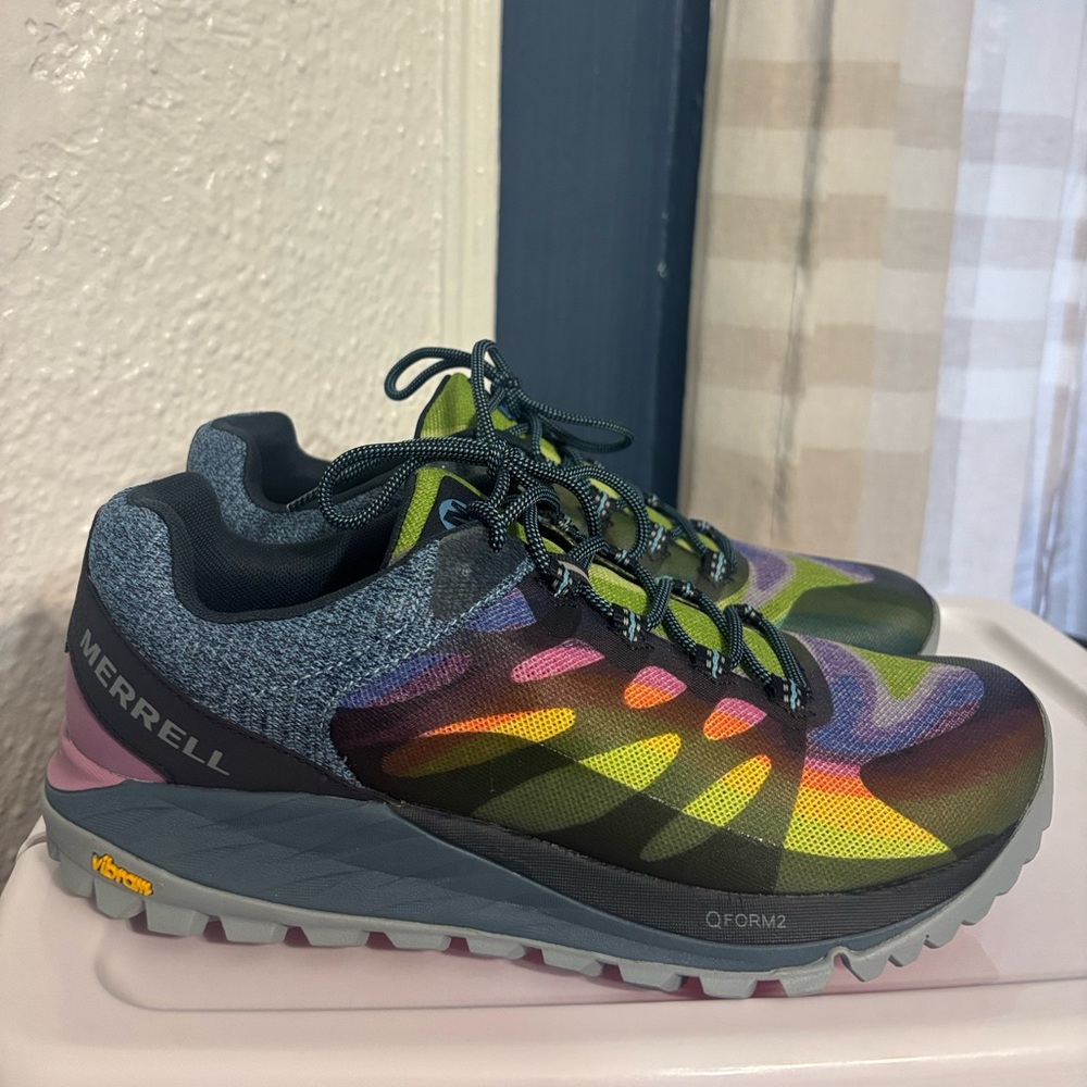 Merrell woman’s shoes